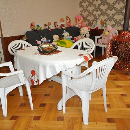 Guest House Cico Telavi Kültér fotó