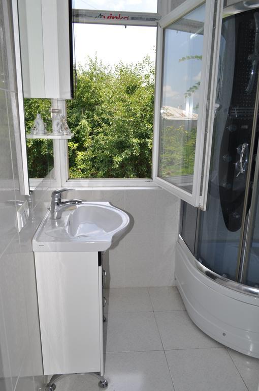 Guest House Cico Telavi Kültér fotó