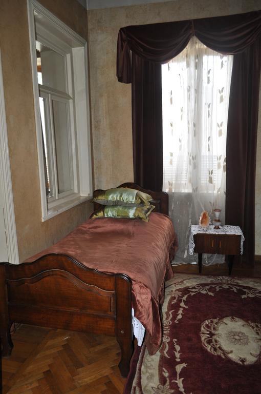 Guest House Cico Telavi Kültér fotó