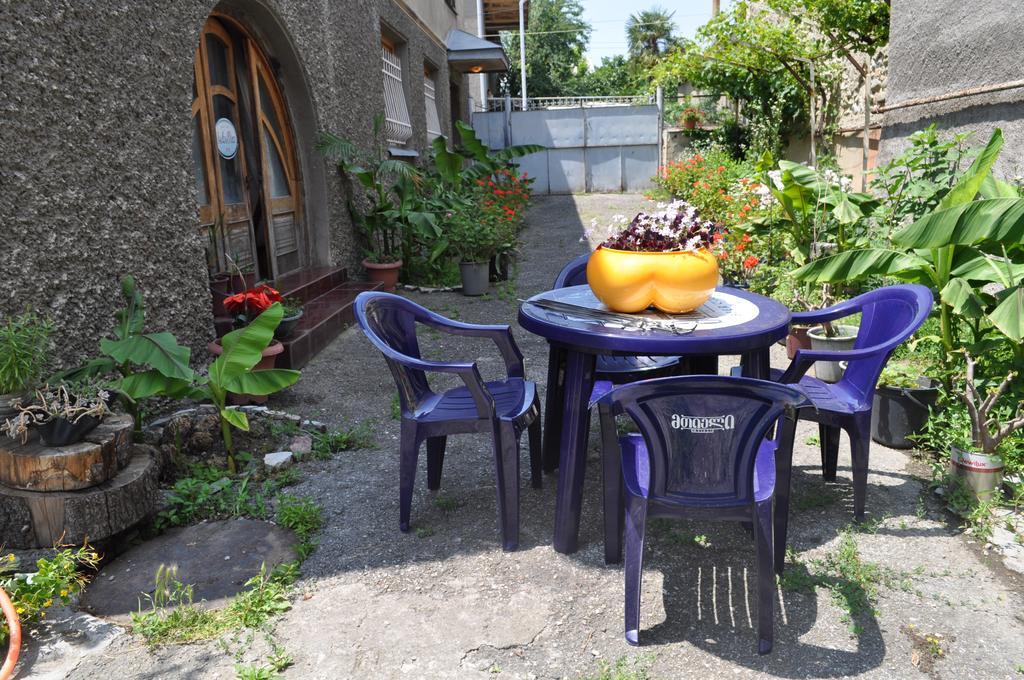 Guest House Cico Telavi Kültér fotó