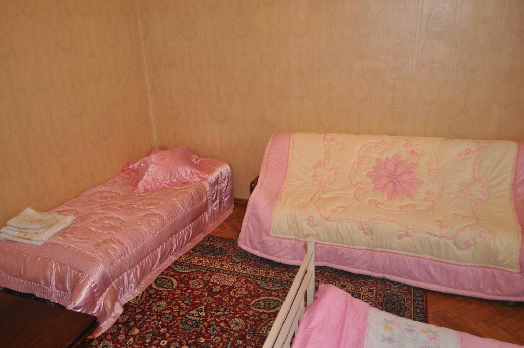 Guest House Cico Telavi Kültér fotó